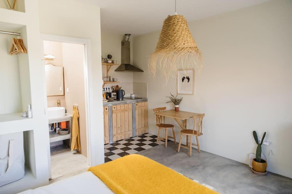 בית הארחה Casais Brancos 	Casa Da Aldeia - Small House -Terra - Peniche - Baleal מראה חיצוני תמונה