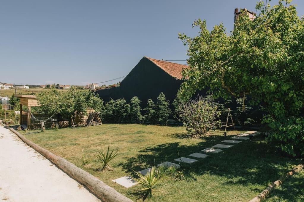בית הארחה Casais Brancos 	Casa Da Aldeia - Small House -Terra - Peniche - Baleal מראה חיצוני תמונה