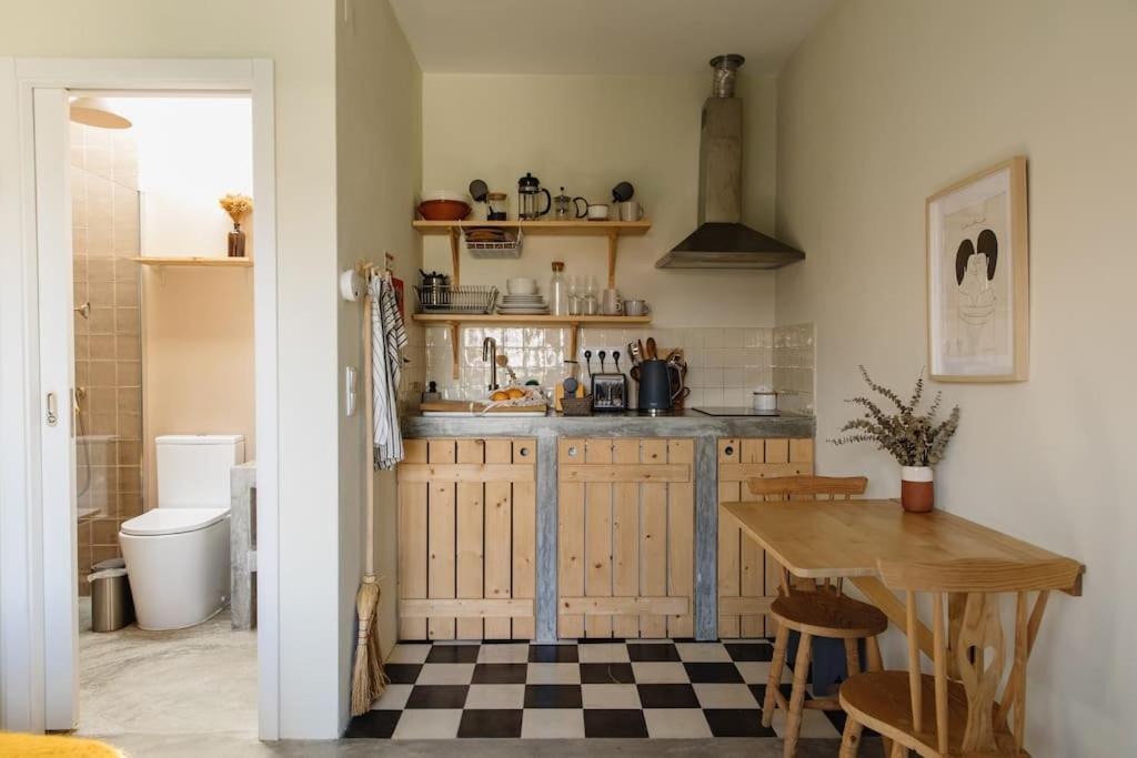 בית הארחה Casais Brancos 	Casa Da Aldeia - Small House -Terra - Peniche - Baleal מראה חיצוני תמונה